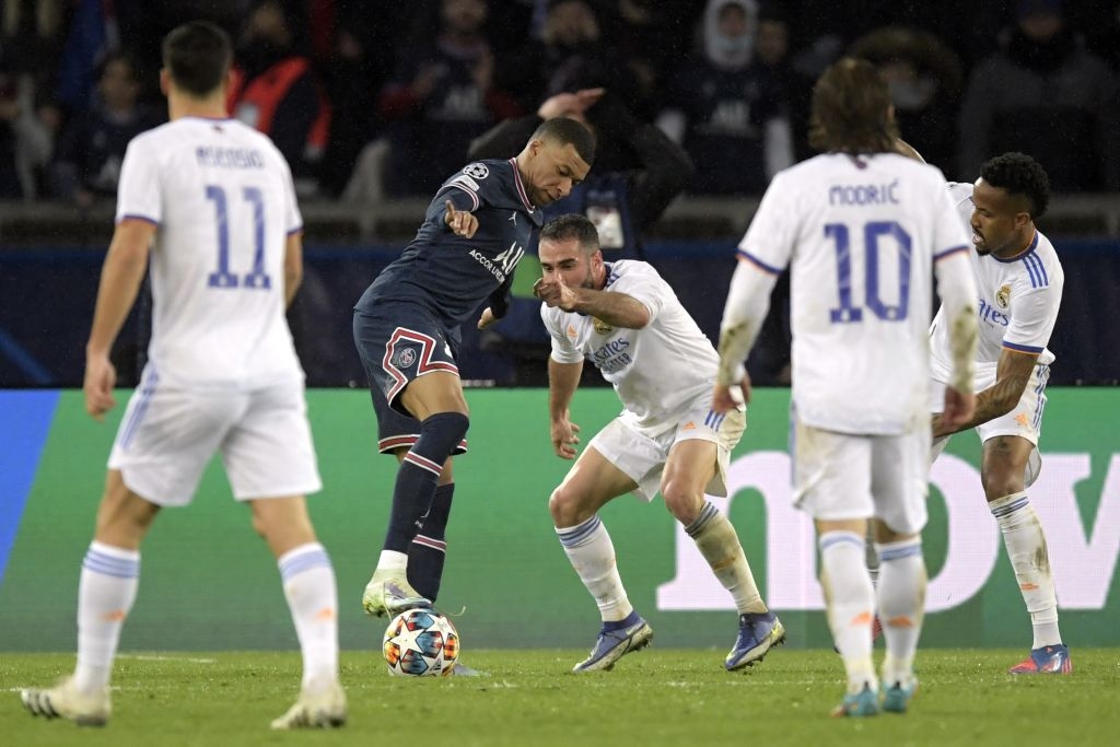 Kylian Mbappé le da la victoria al PSG ante el Real Madrid en la Champions League