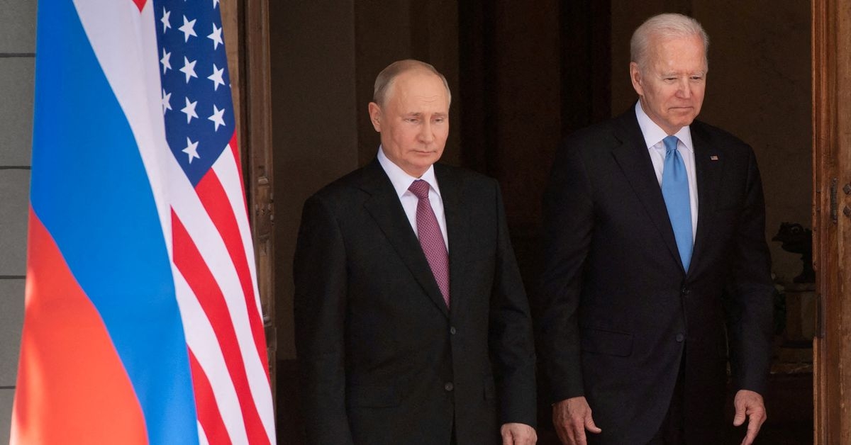 Biden y Putin aceptan participar cumbre por seguridad de Europa, organizada con Francia