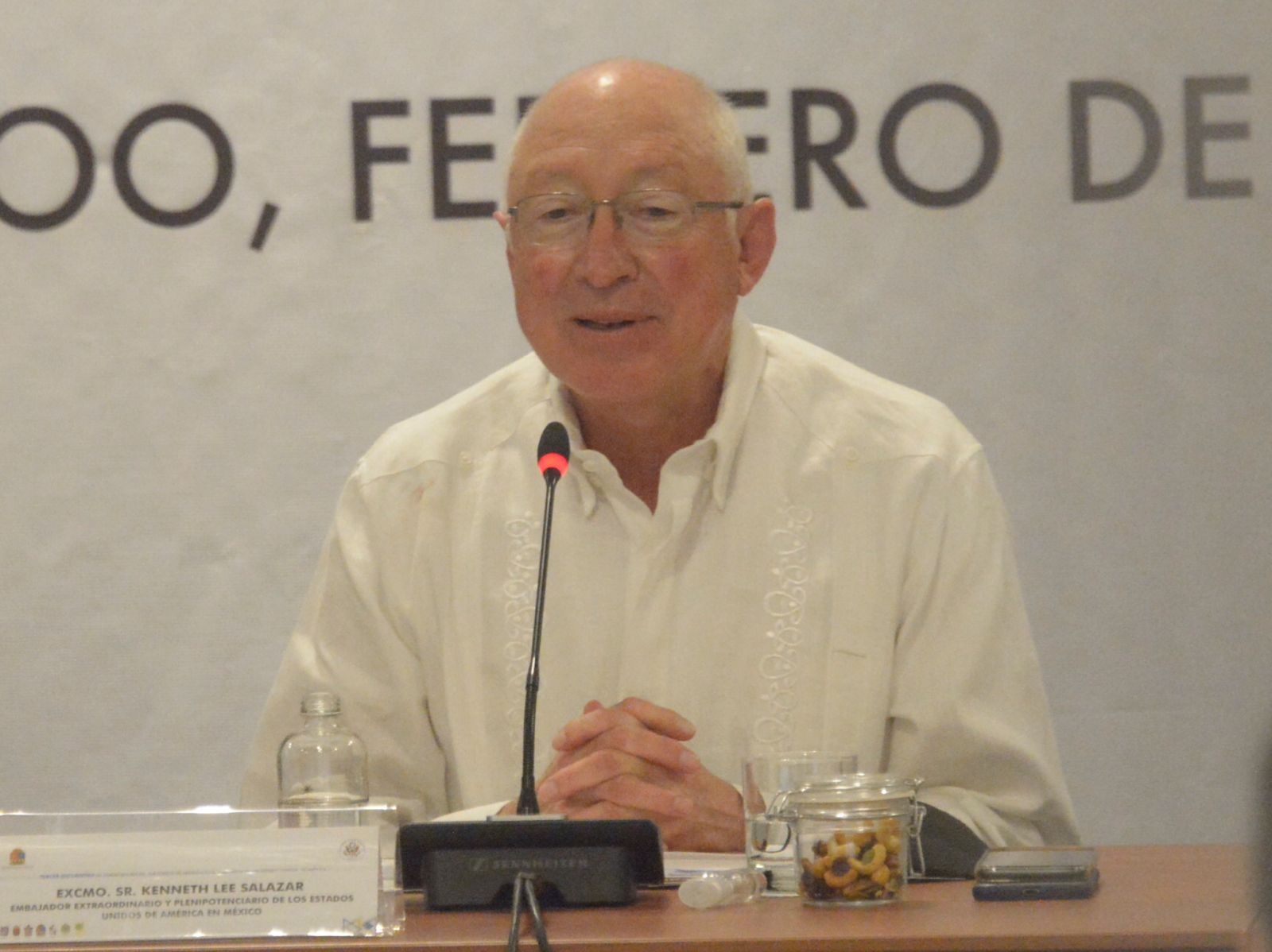 Ken Salazar, Embajador de EU en México confirma buena relación con AMLO