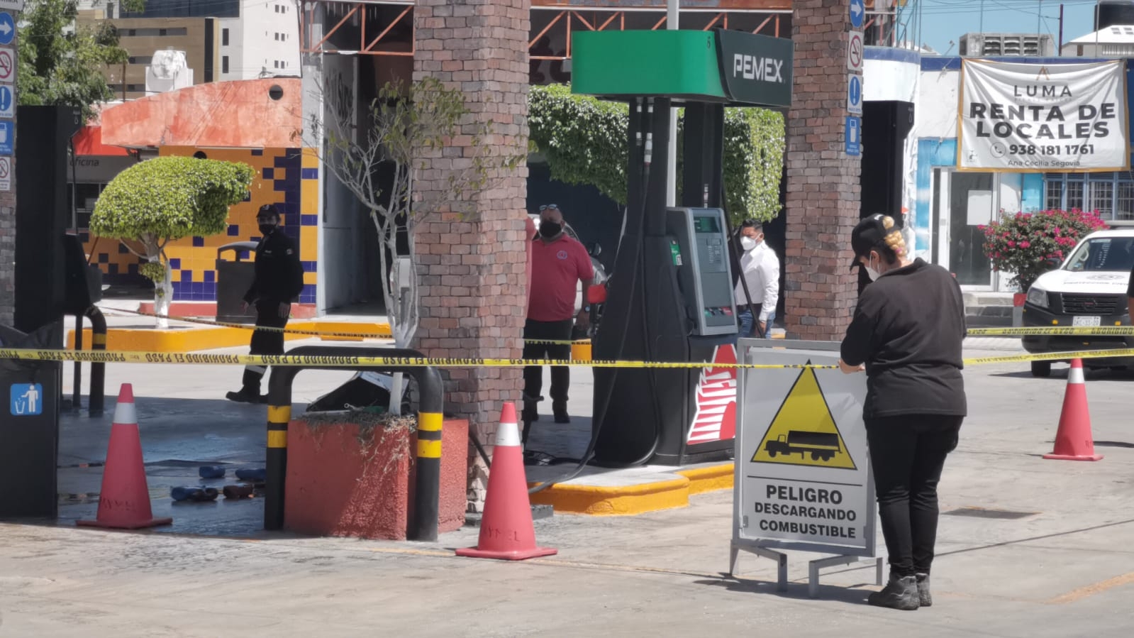 Camión casi provoca la explosión de una gasolinera en Ciudad del Carmen