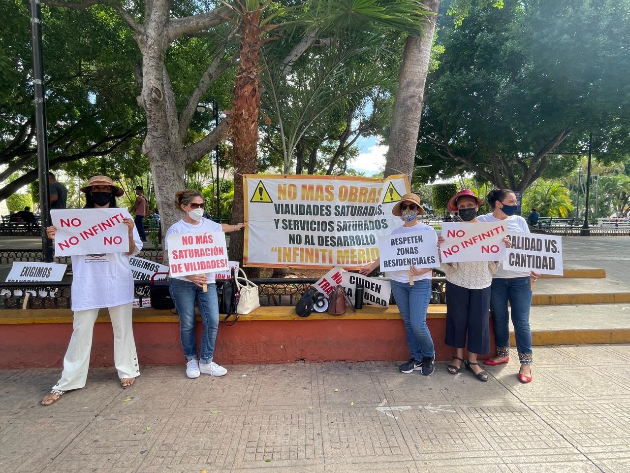 Vecinos de Mérida protestan contra complejo departamental Infiniti: VIDEO