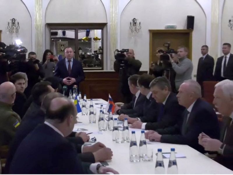 Rusia y Ucrania comienzan las negociaciones en Bielorrusia