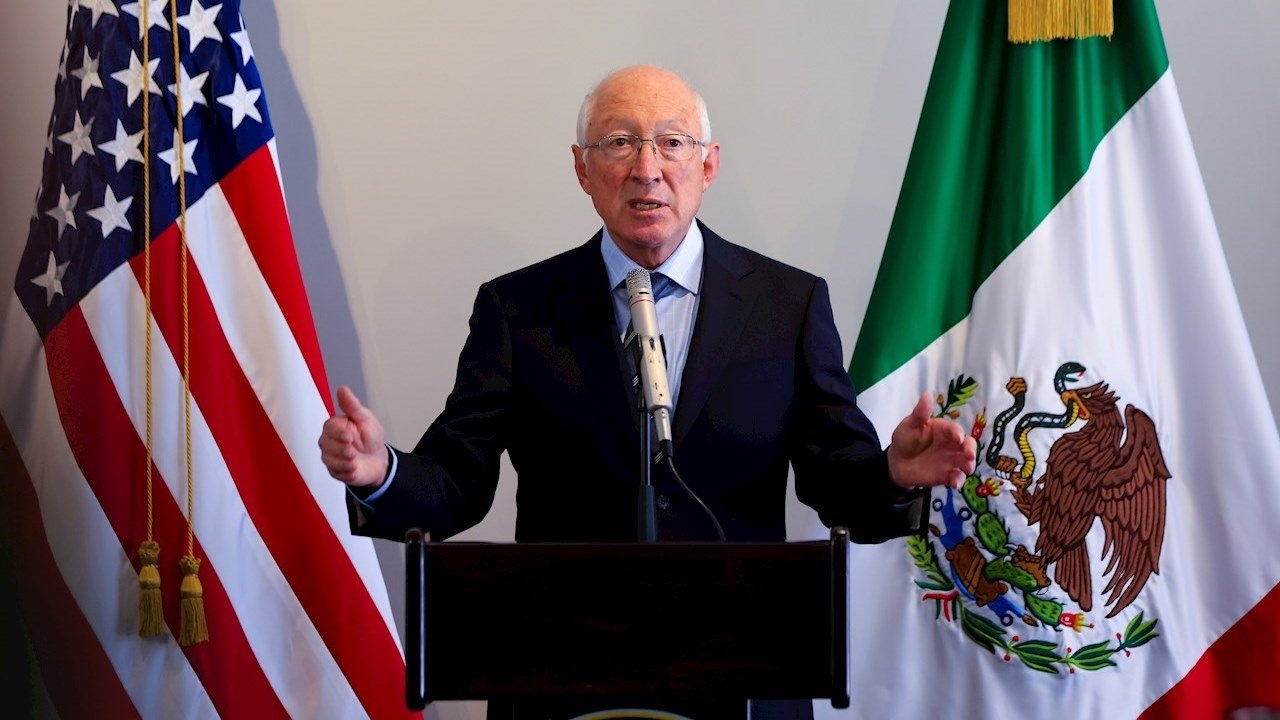 Ken Salazar asegura que la unión entre México y Estados Unidos es para siempre