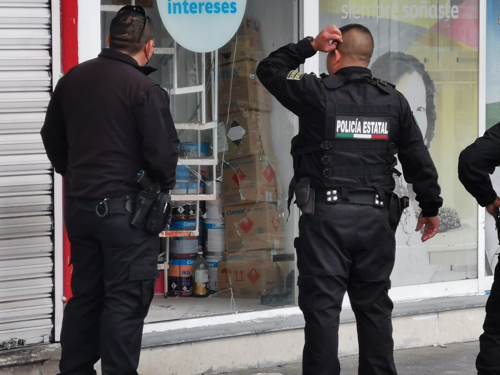 Reportan posible robo en una tienda en Ciudad del Carmen