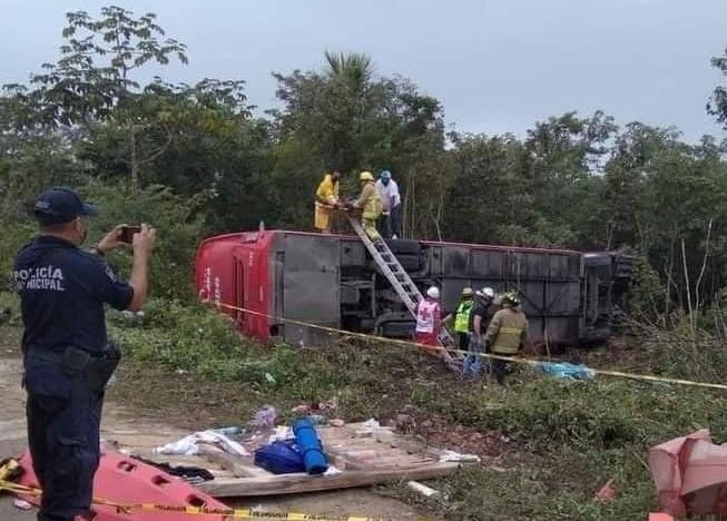 Accidente Cancún-Mérida: Paramédico de Progreso narra rescate de pasajeros