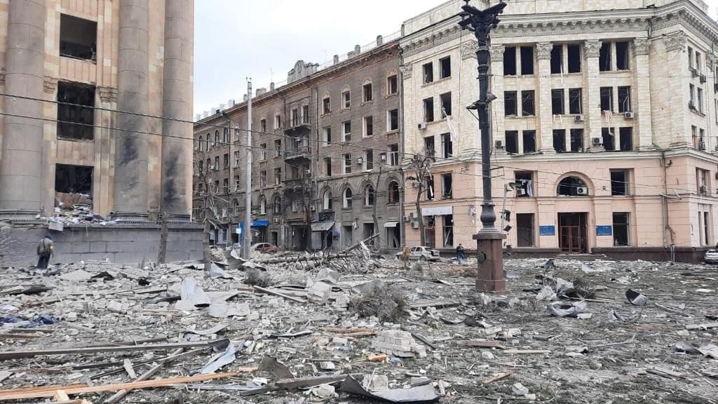 Bombardeo de Rusia en Járkov deja 10 muertos y 35 heridos