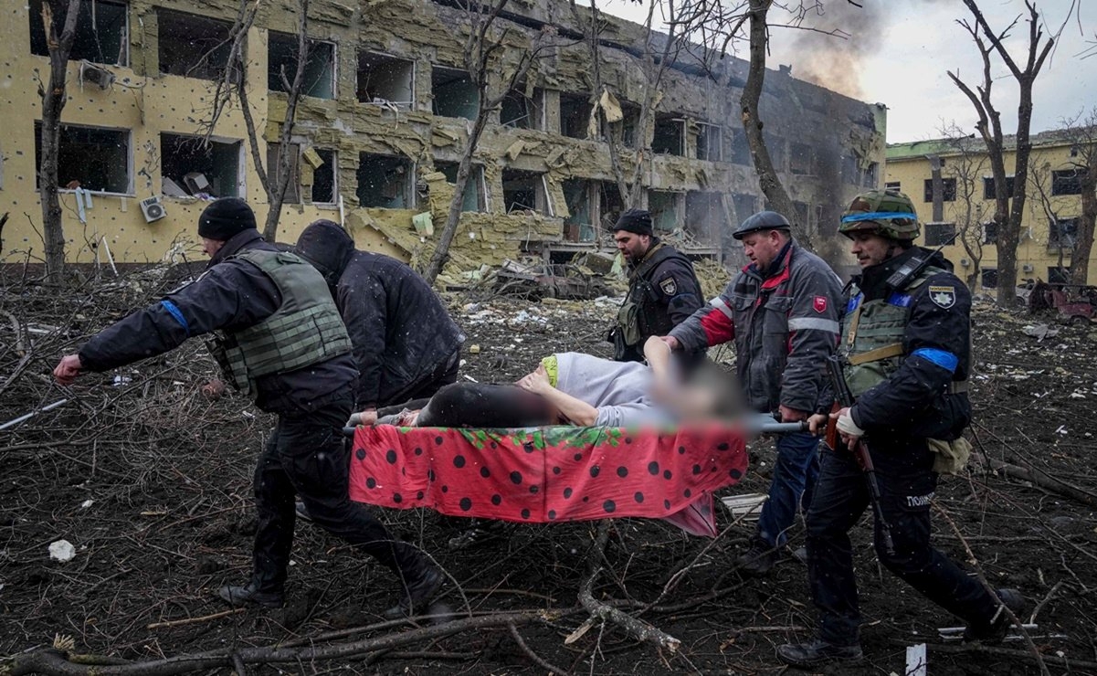La mujer y su bebe fueron heridos durante un bombardeo de Rusia a Ucrania
