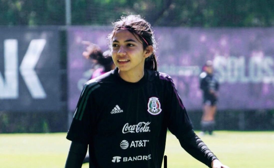 Montserrat Saldivar, quintanarroense que se encuentra en la Selección Femenil de México