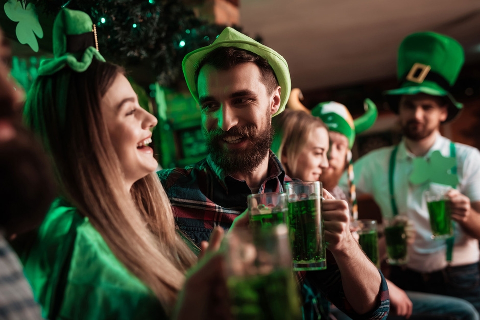 El festejo nacido en Irlanda ya es popular en todo el mundo
