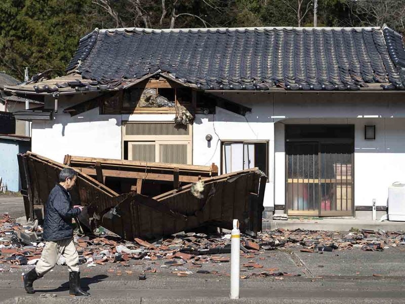 Sismo en Japón deja al menos cuatro muertos y 100 heridos