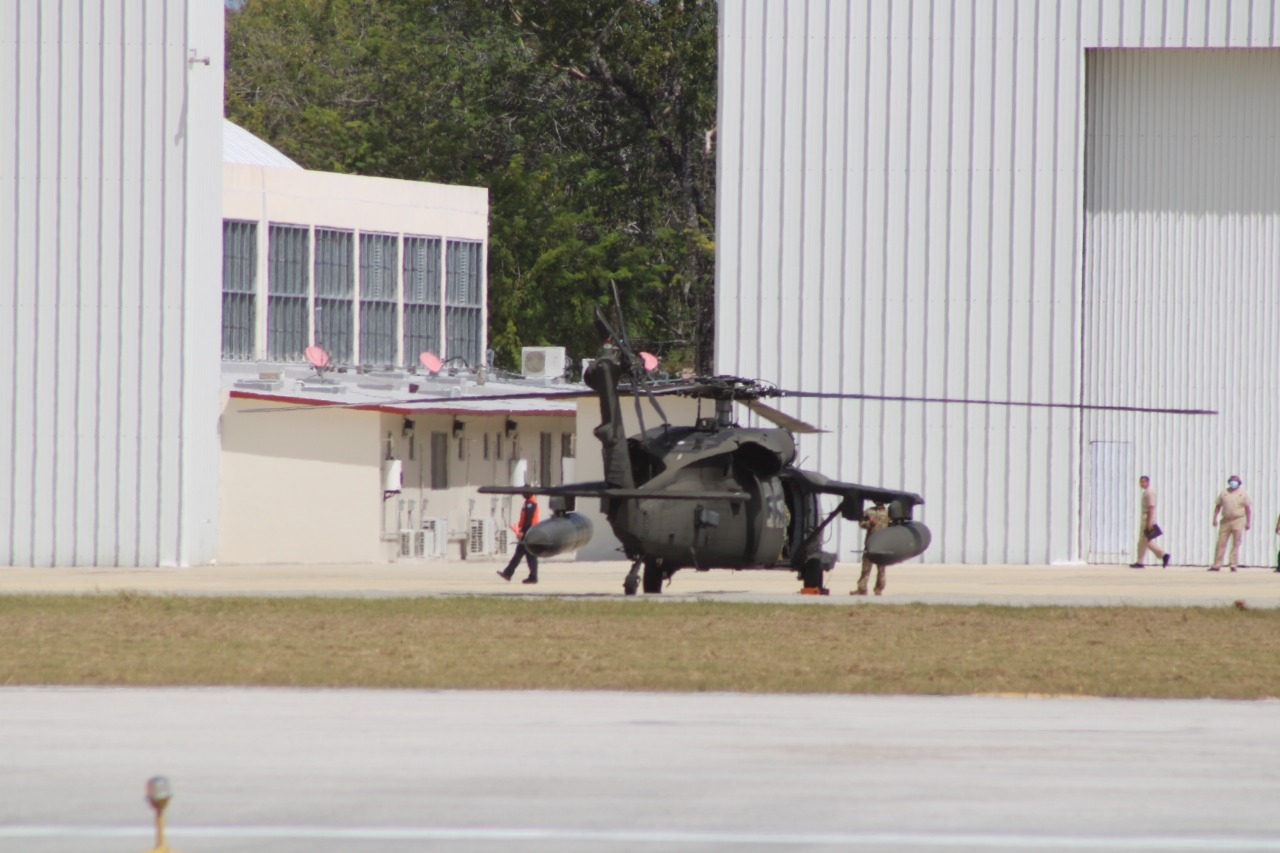 Chetumal: Prácticas del Helicóptero Black Hawk de EU sorprende a vecinos