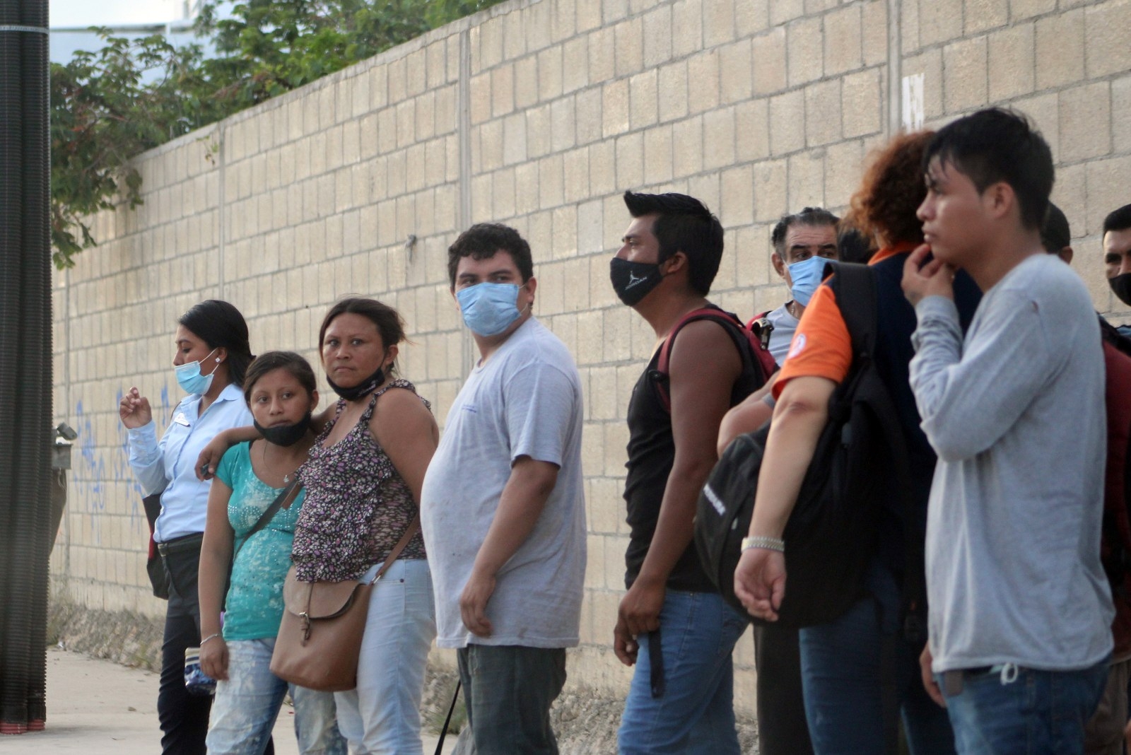 Algunos ciudadanos se opusieron a la medida tomada por el Gobierno de Quintana Roo, debido al riesgo en menores de contagiarse de COVID-19