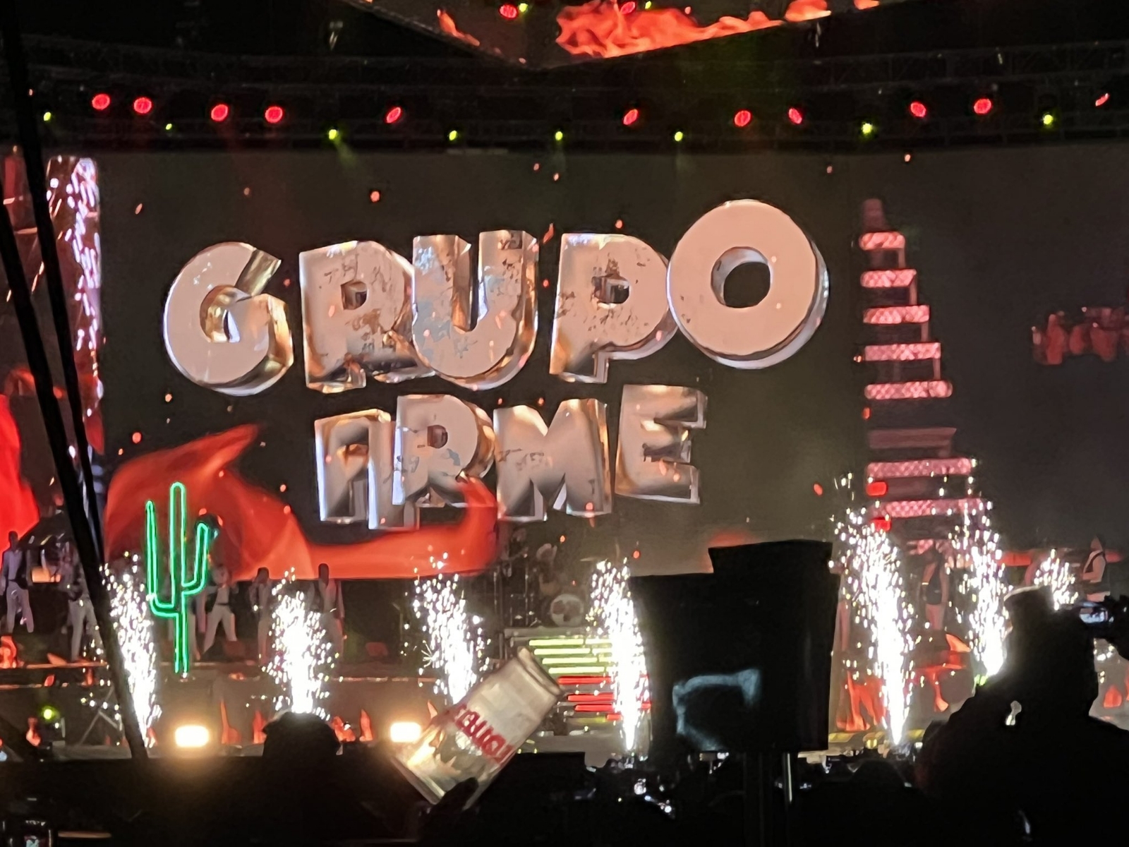 La banda presentó más de 20 canciones en su primer concierto en el Foro Sol de la Ciudad de México