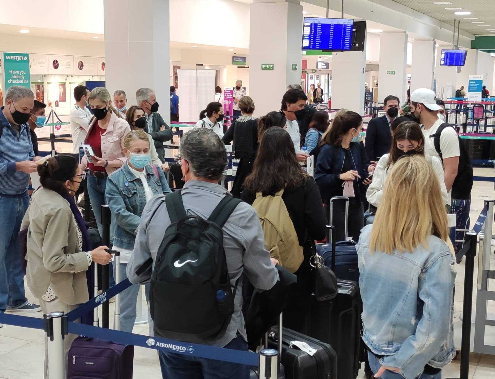 Aeropuerto de Mérida, sin cambios en llegadas de vuelos por alerta en Cancún