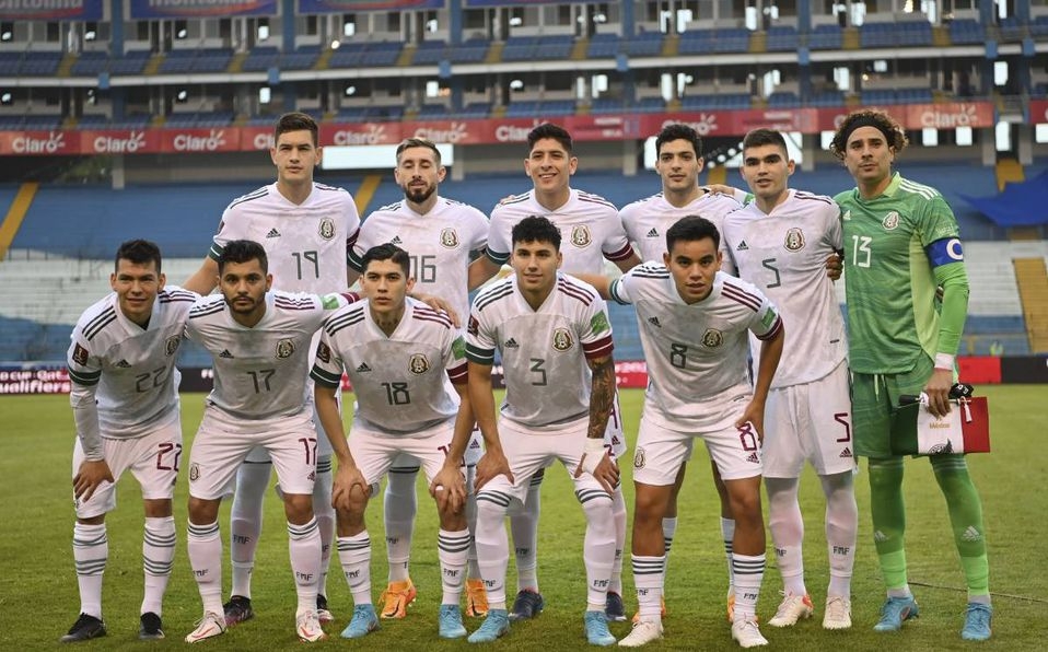 Selección Mexicana sale del Top 10 de FIFA; Brasil es primero