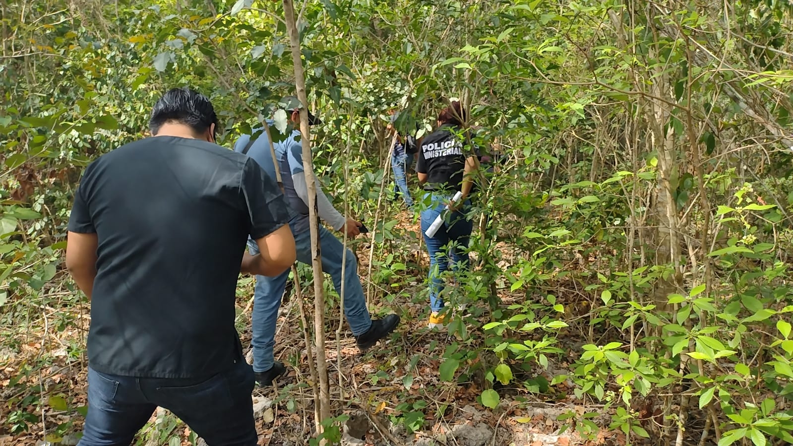 Familiares del hombre desaparecido en Carrillo Puerto, reportaron olores putrefactos emanando de una zona cercana al cementerio municipal