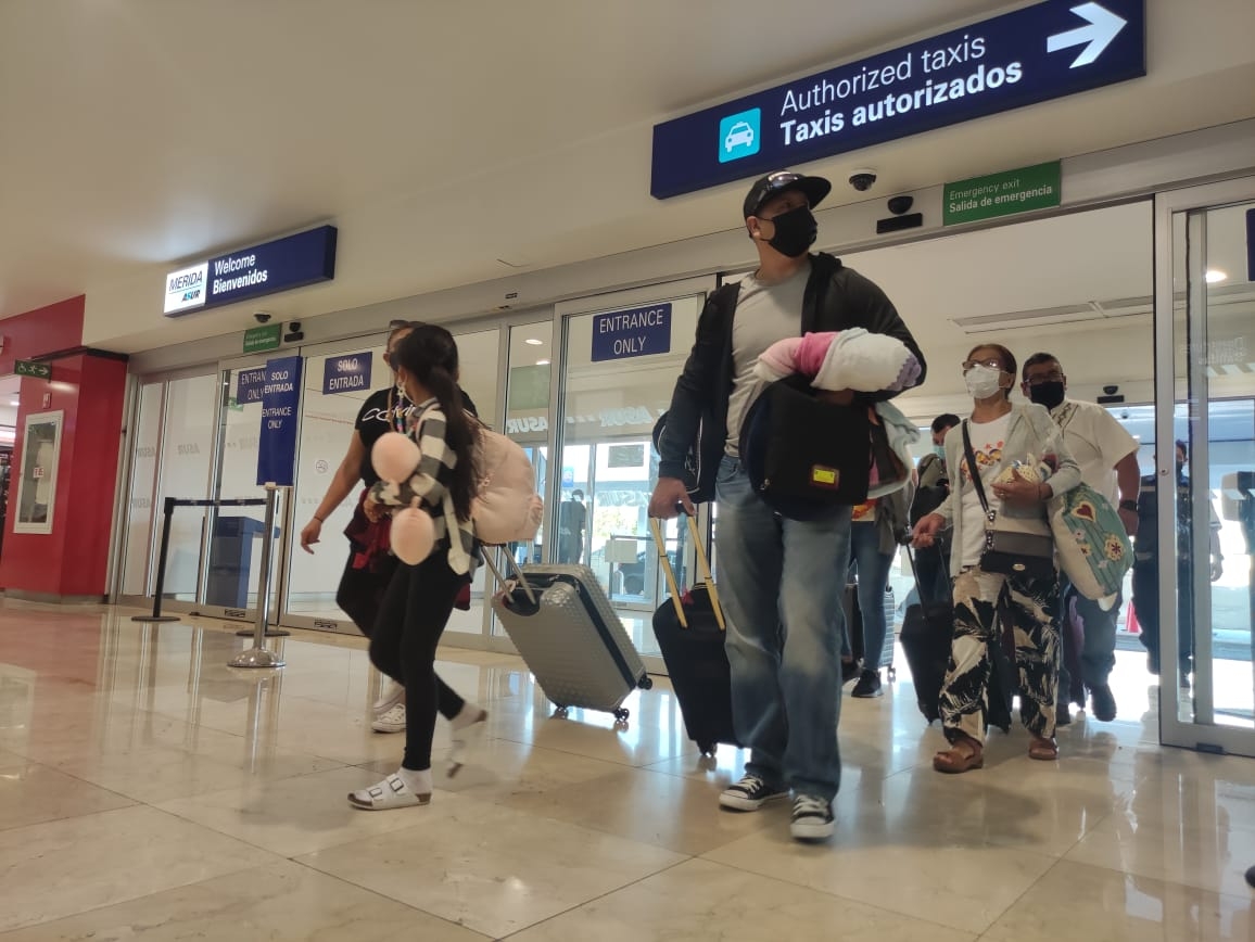Aeropuerto de Mérida programa ocho vuelos de salida a la CDMX