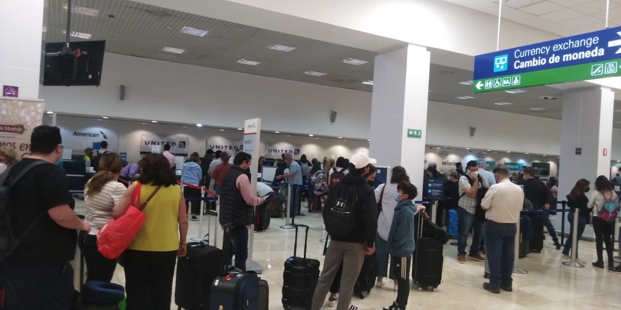 Este lunes se esperan vuelos nacionales e internacionales desde el aeropuerto de Mérida