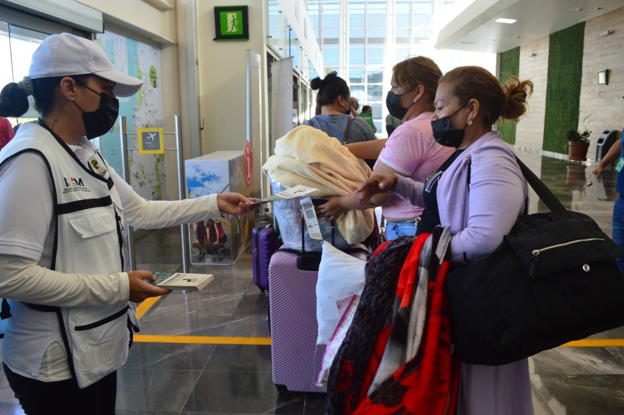Piden a pasajeros en Campeche tomar en cuenta el cambio a Horario de Verano