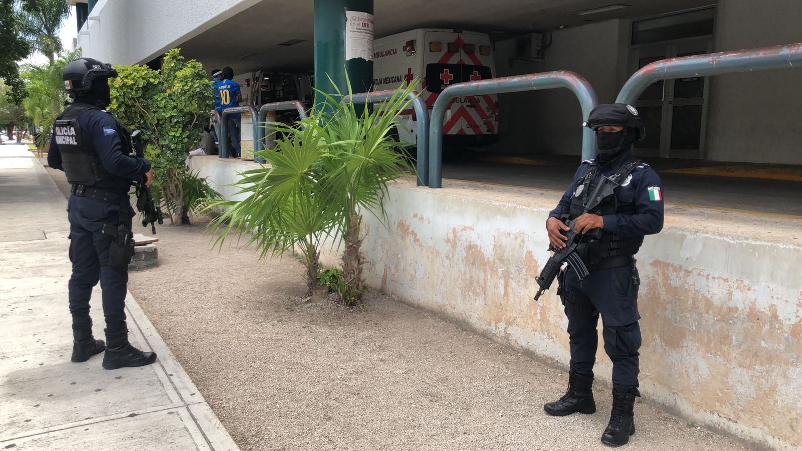 Trasladan a hombre baleado al IMSS de la Región 510 de Cancún: VIDEO