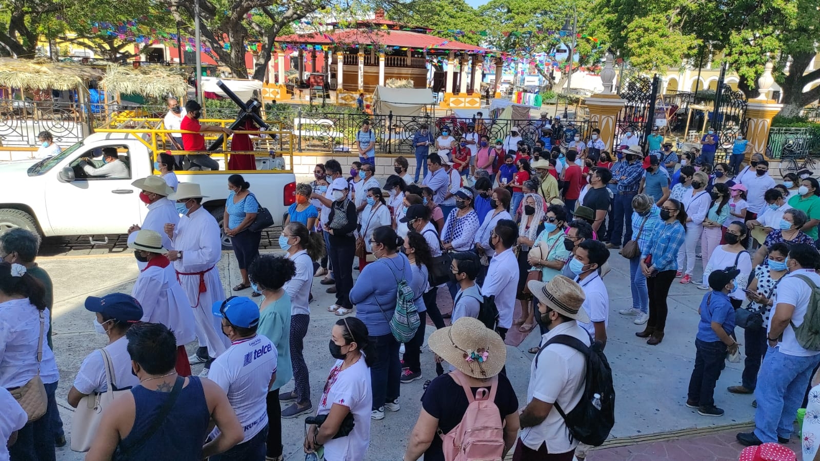 Católicos de Campeche reviven el Viacrucis de Jesús por el Centro Histórico: EN VIVO