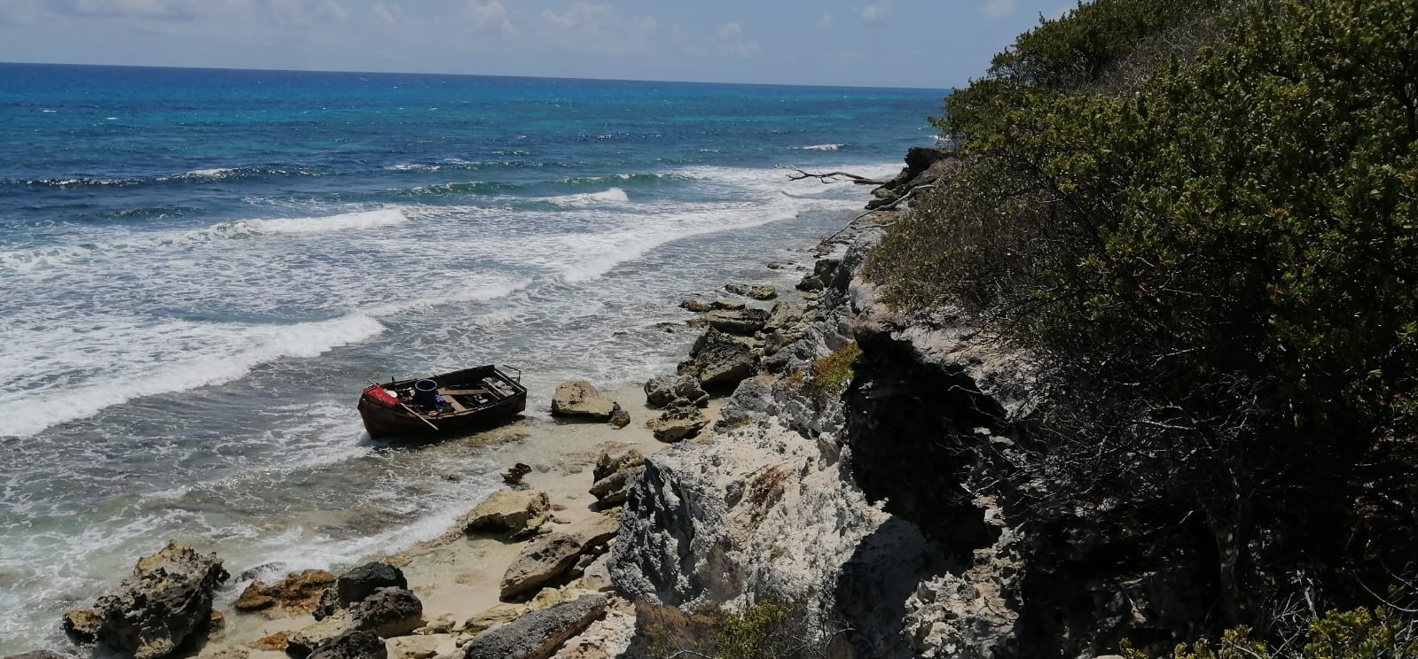 Capturan a dos de los cubanos ilegales que llegaron a Isla Mujeres