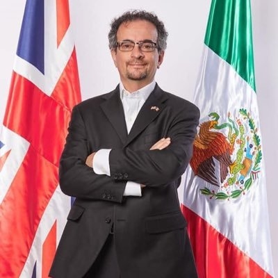 Embajador británico en México sufre fuerte intoxicación tras comer en Mérida, Yucatán