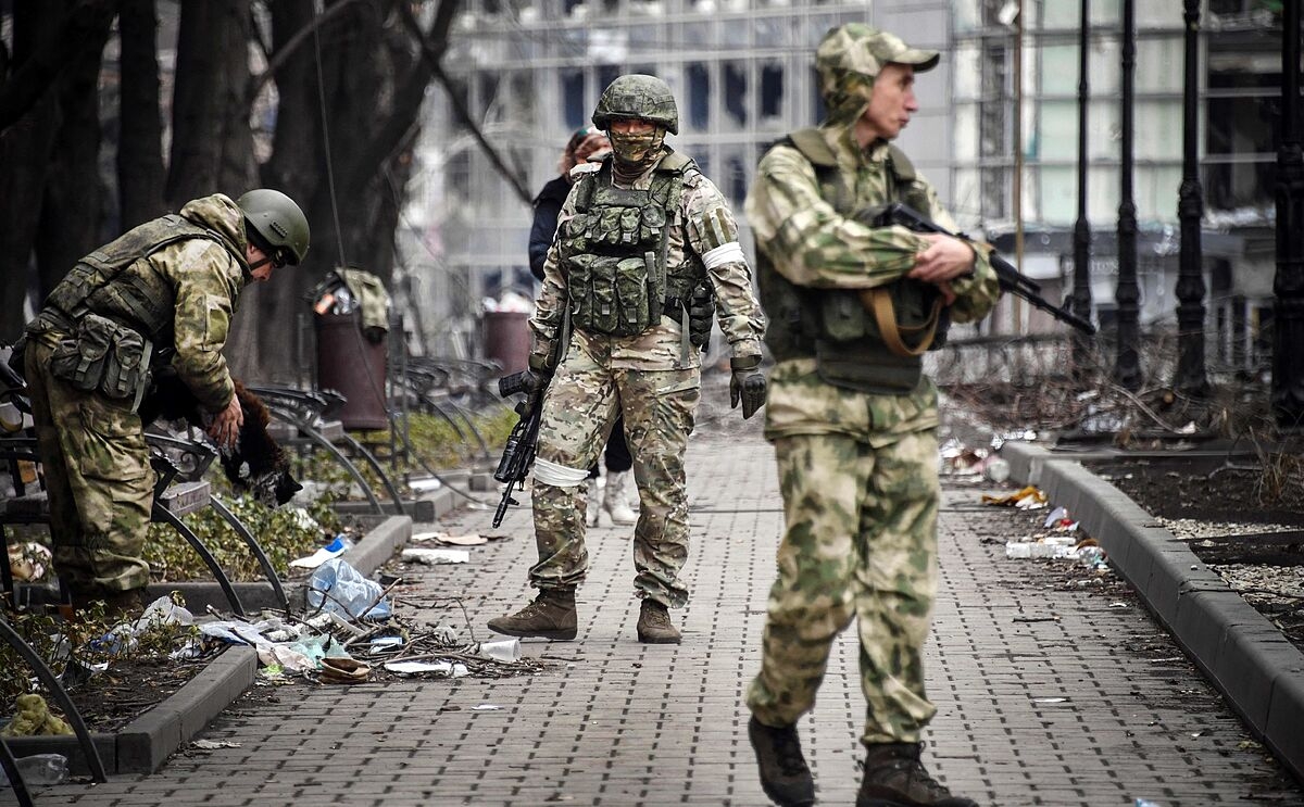 Nuestros soldados lucharán hasta el final: Ucrania tras ataque de Rusia a Mariúpol