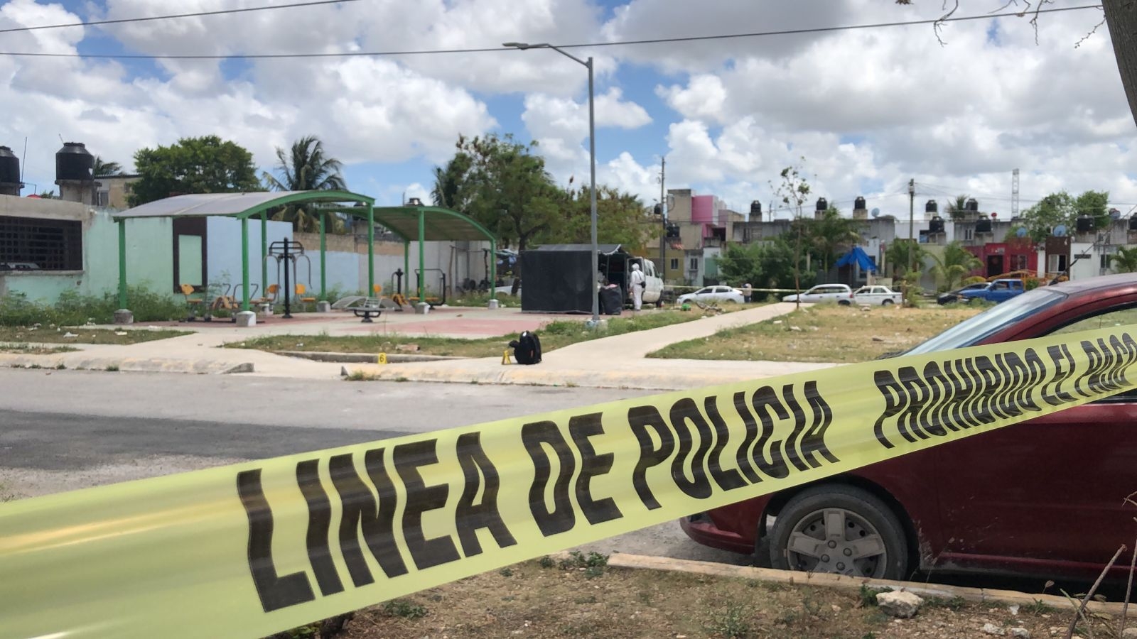 La menor baleada fue llevada de urgencia al Hospital General de Cancún para su atención médica, mientras la Policía investiga el hecho