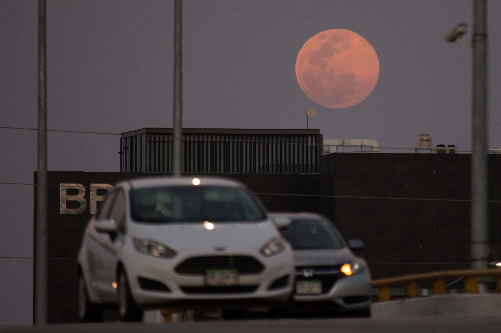 Eclipses lunares se podrán ver en Yucatán, experto confirma nuevos eventos astronómicos