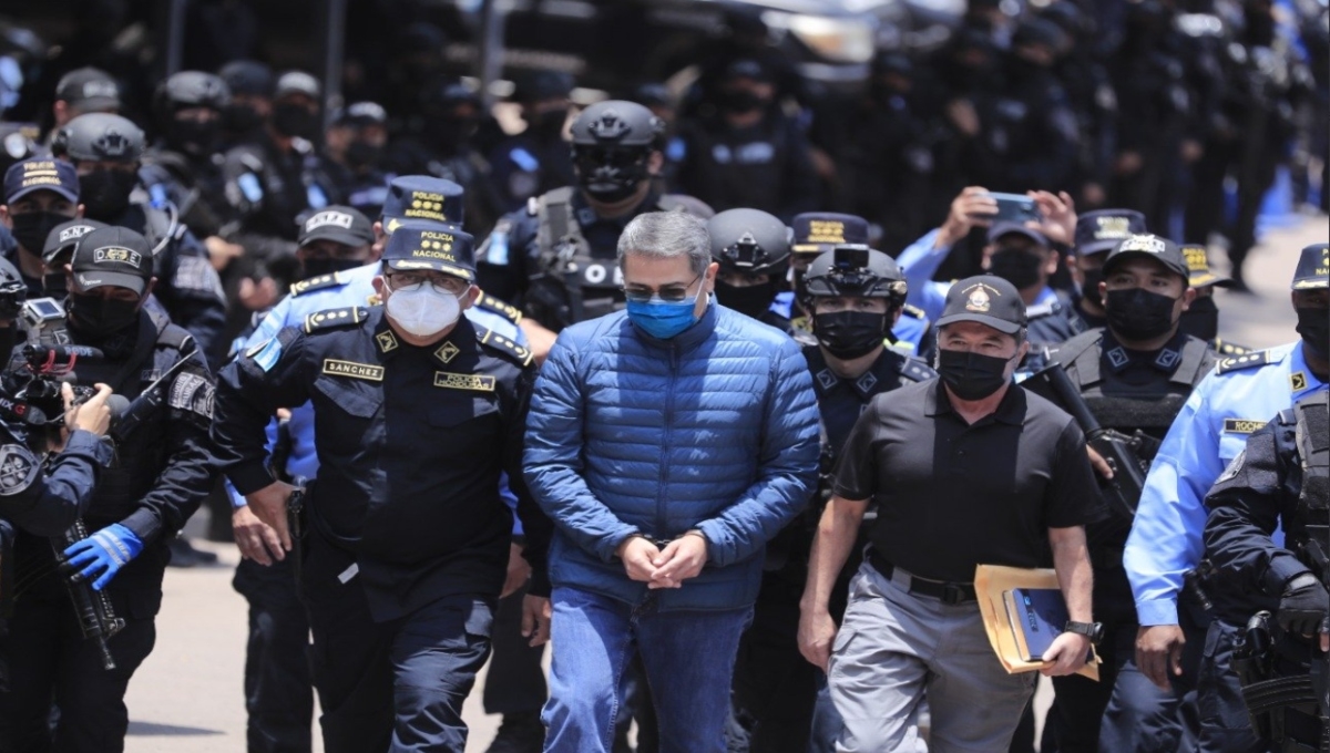 Estados Unidos acusa al expresidente de Honduras de utilizar dinero de El Chapo para cometer fraude electoral