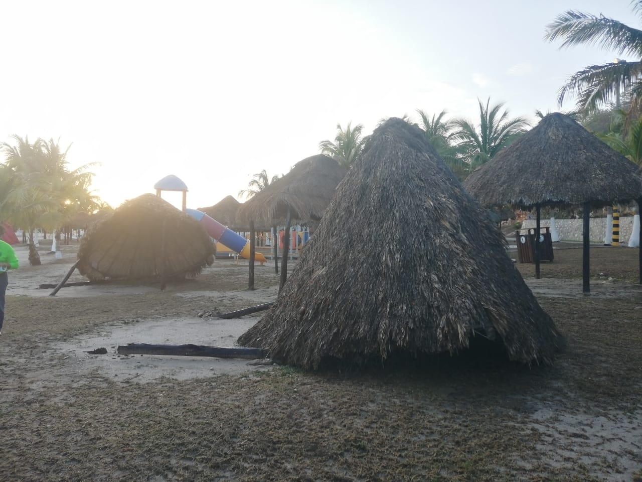 Protección Civil cierra Playa Bonita en Campeche