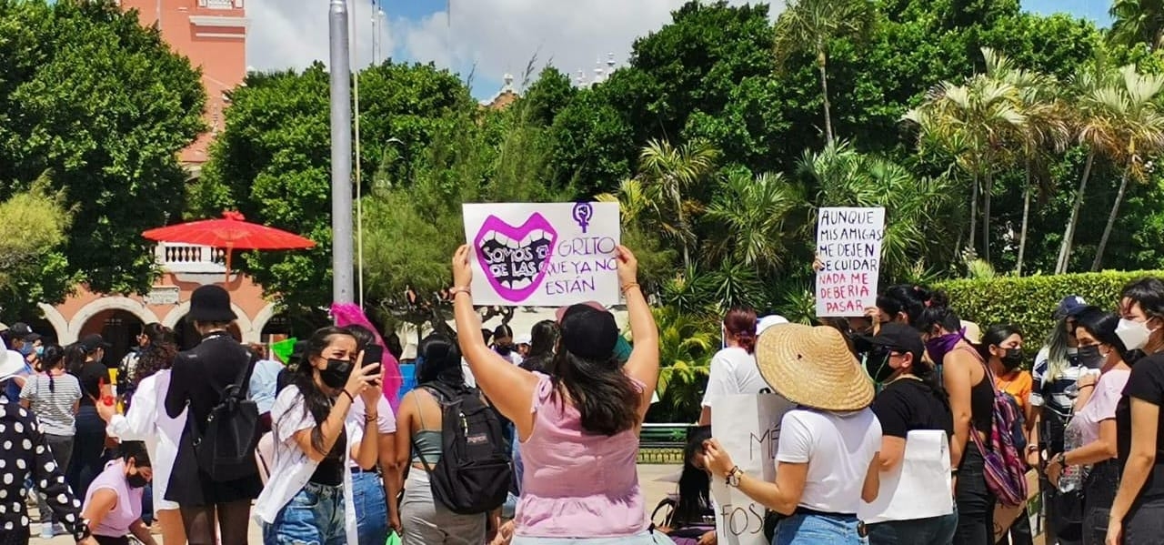 Feministas de Mérida se unen a marcha nacional por el caso Debanhi