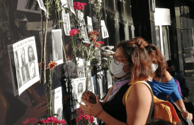 Estudiantes de la UANL rinden homenaje a Debanhi Escobar