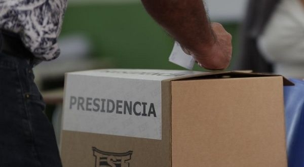 Concluyen votaciones de la segunda vuelta para elegir al nuevo presidente de Costa Rica sin incidentes
