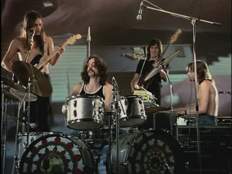 Después de 28 años, Pink Floyd lanza canción para apoyar a Ucrania: VIDEO