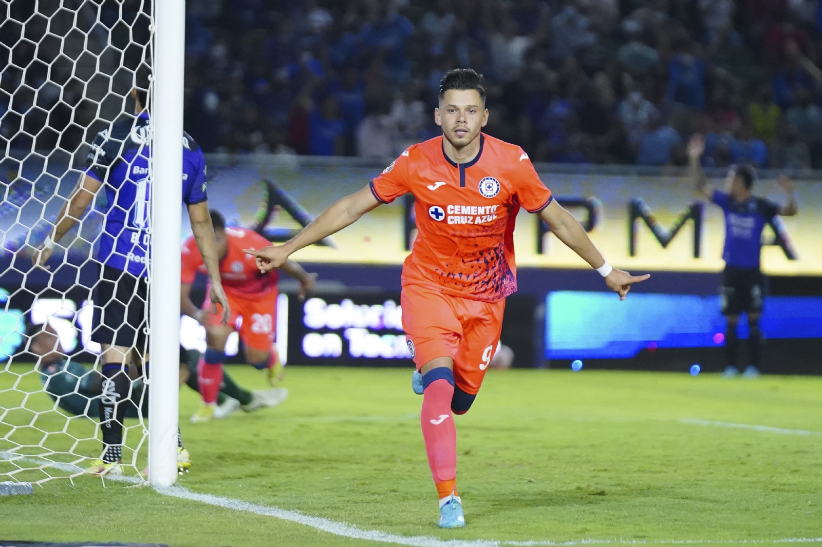 Cruz Azul 'rasca' el empate en Mazatlán y se mantiene en los primeros sitios de la Liga MX