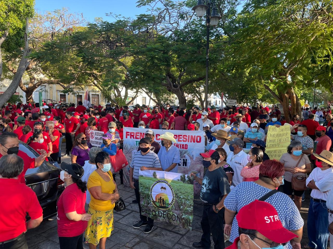 Ejidatarios y sindicatos conmemoran el Día del Trabajo con marcha en Mérida: VIDEO