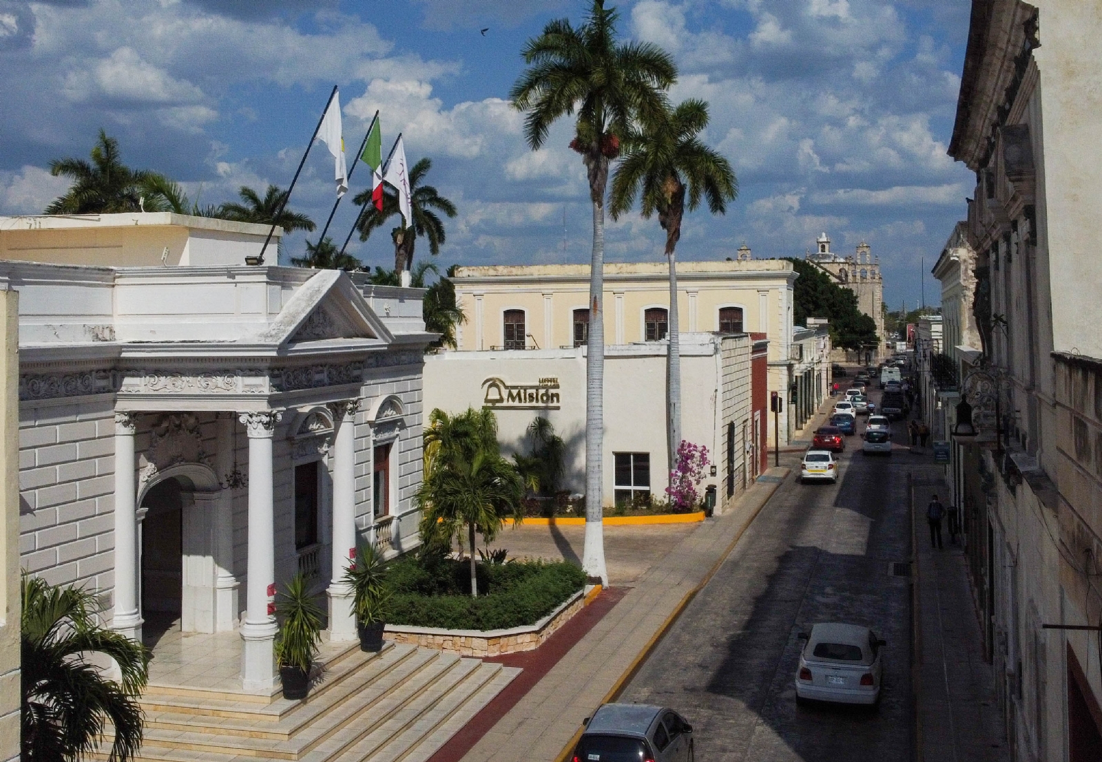 Familia Charruf acusa al Ayuntamiento por solapar fraude en Hotel Misión Mérida