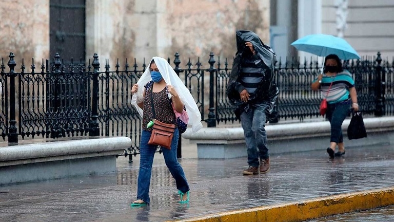 Se espera cielo nublado y posible lluvia este 8 de marzo en Mérida
