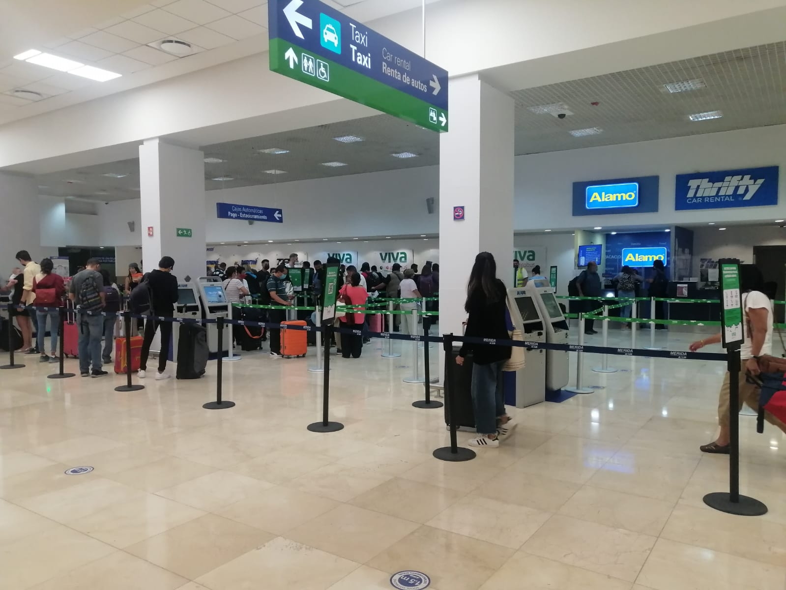 Aeropuerto de Mérida programa 32 vuelos este domingo Día del Maestro