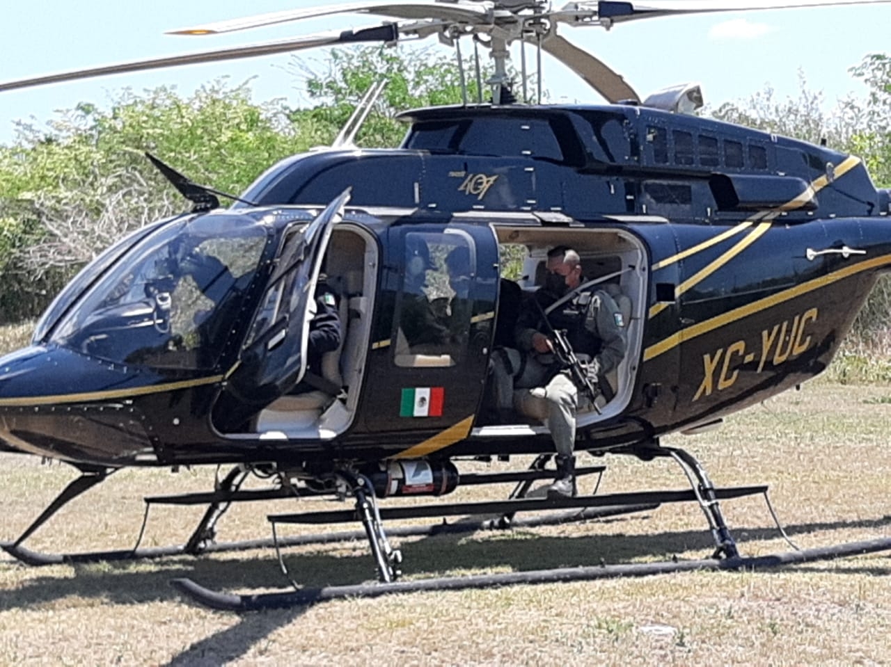 Helicóptero de la SSP traslada de Muna a Mérida a un abuelito en estado crítico