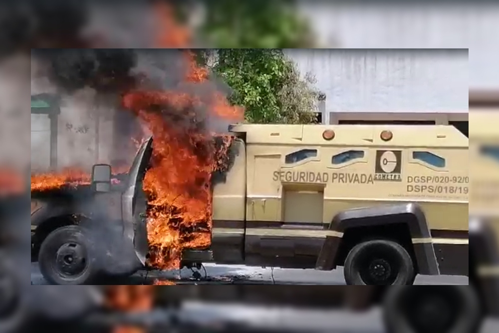 Se incendia vehículo transporte de valores de Cometra en Chetumal: VIDEO
