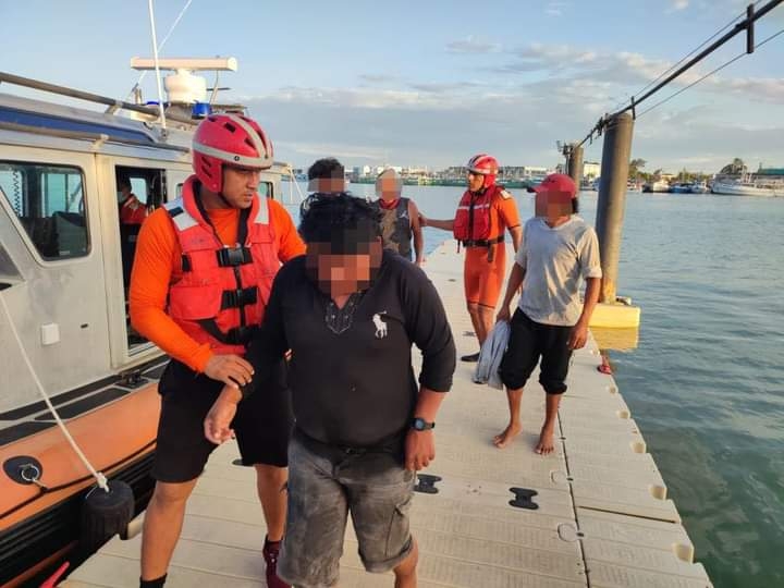 Varios hombres fueron rescatados