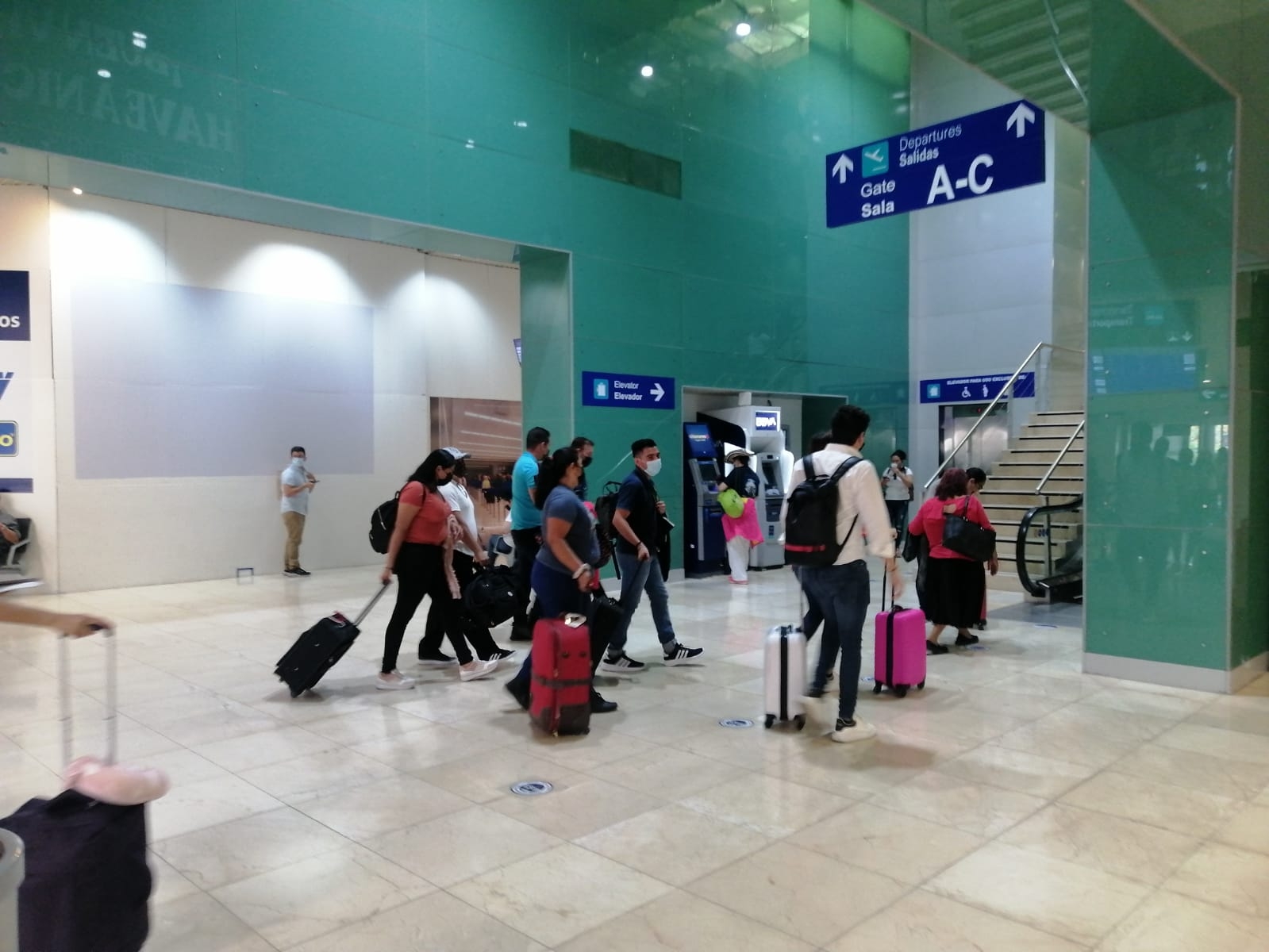 Aeropuerto de Mérida programa 32 vuelos este domingo; ruta Mérida-CDMX, con más demanda