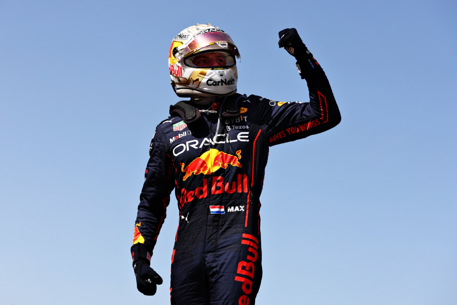 'Checo' Pérez va al Gran Premio de Arzebaiyán para refrendar su trofeo de F1 en esa pista