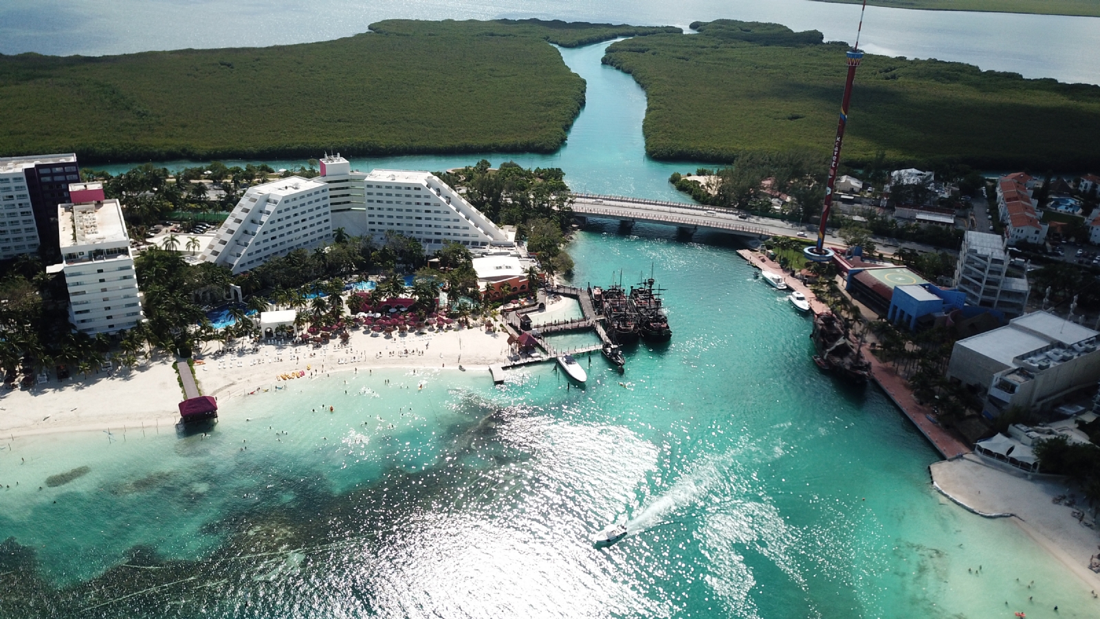 Empleos en Cancún: Abren más de 100 vacantes en el sector turístico