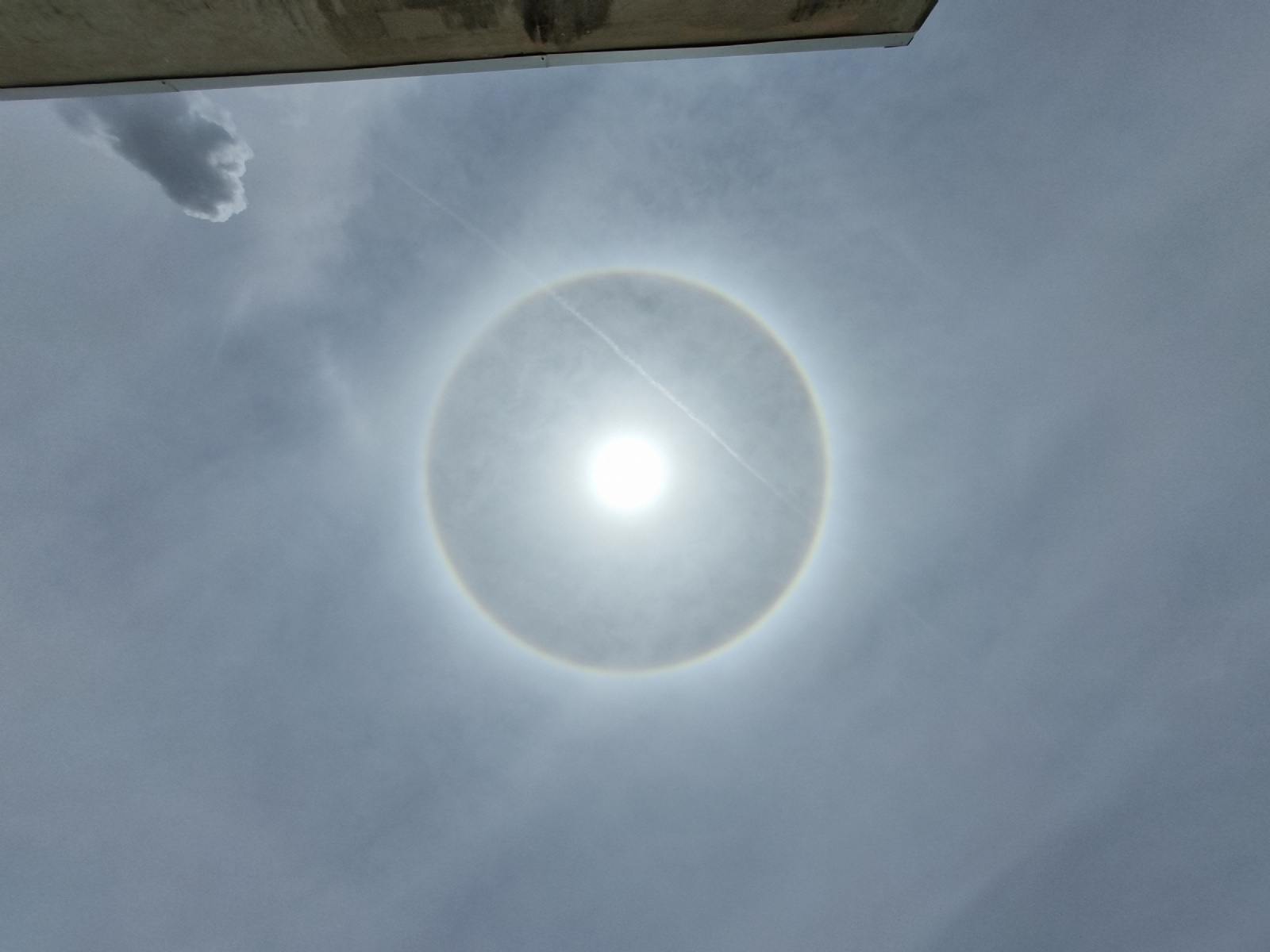 Aparece halo solar en el cielo de Mérida: ¿Qué significa?
