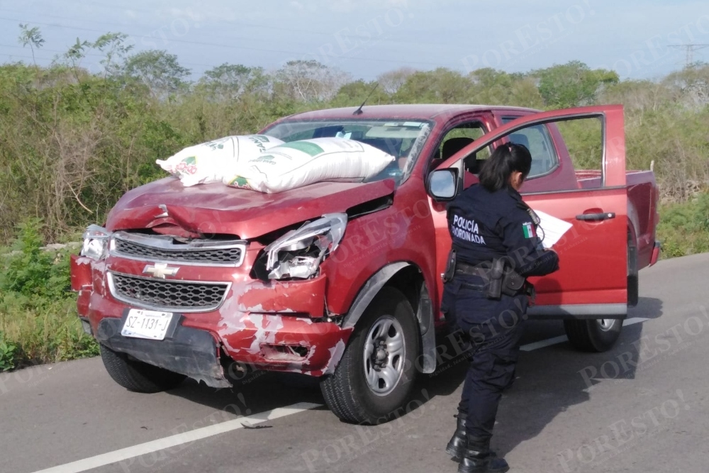 Chofer extranjero choca contra una camioneta en la carretera Mérida-Tizimín: VIDEO