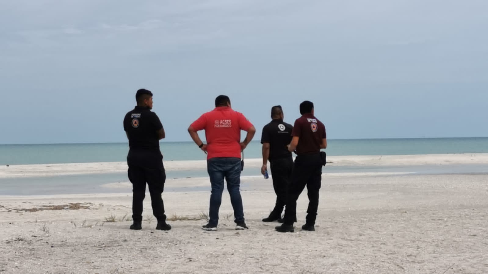 Dos hombres en el mar de Ciudad del Carmen causaron movilización de autoridades